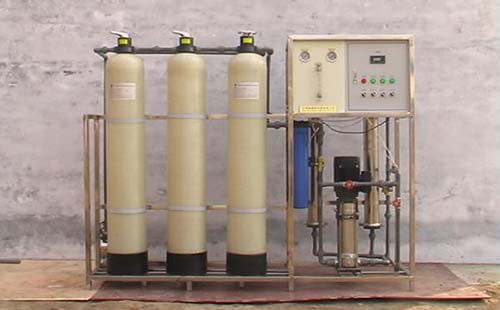 食品行業(yè)所用的反滲透設(shè)備概述 食品行業(yè)所用的反滲透設(shè)備概述
