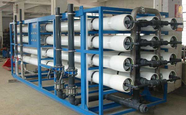 ����ˮ�O(sh��)�䷴�B͸Ĥ�ܓpԭ������Щ�����D�ģ�