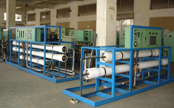 反滲透設(shè)備初次運(yùn)行應(yīng)該怎么樣操作 反滲透設(shè)備初次運(yùn)行應(yīng)該怎么樣操作