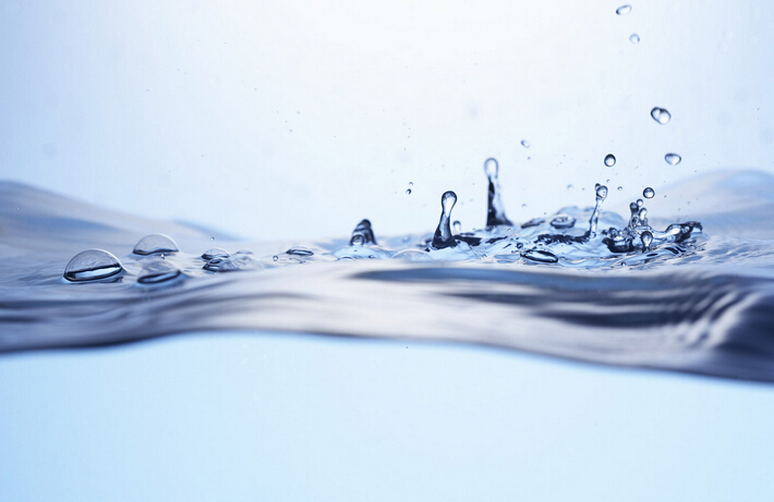 ���B͸��ˮ�C�l�����F(xi��n)ˮ����ĳĳ��ˮ�C����Ͷ�V